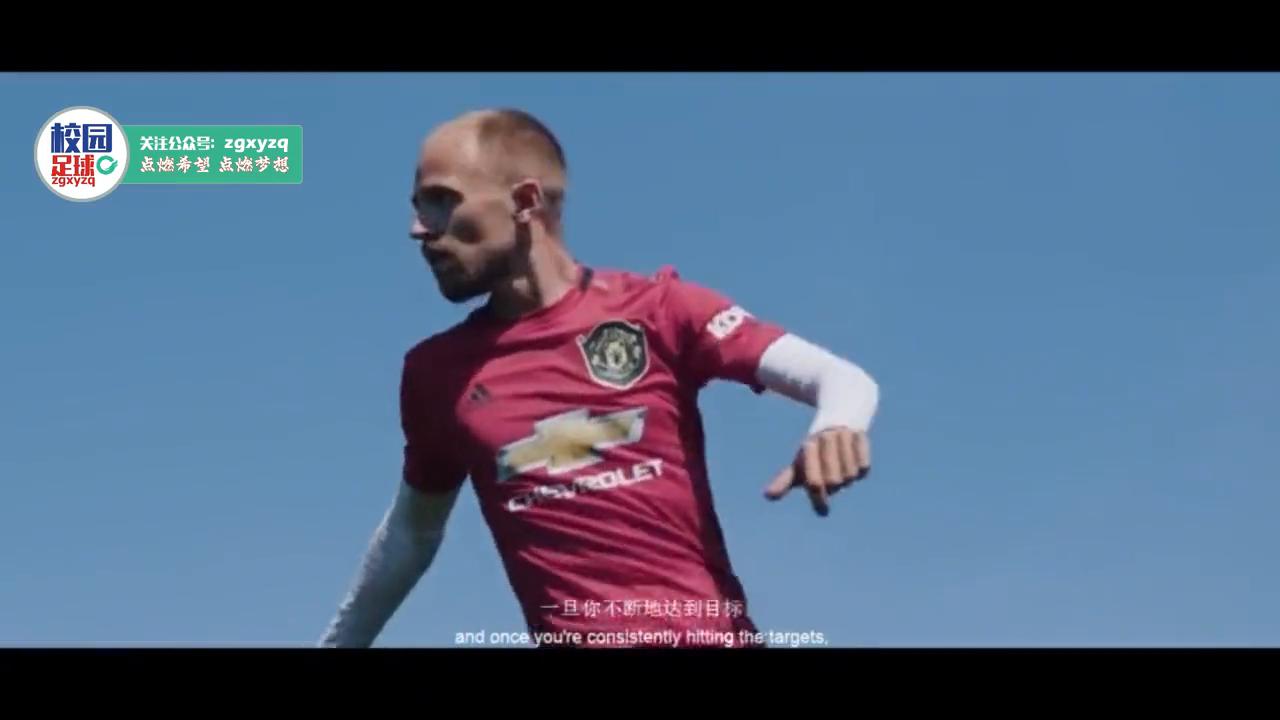 小学生足球课第一堂课,校园足球最简单的策略和战术安排