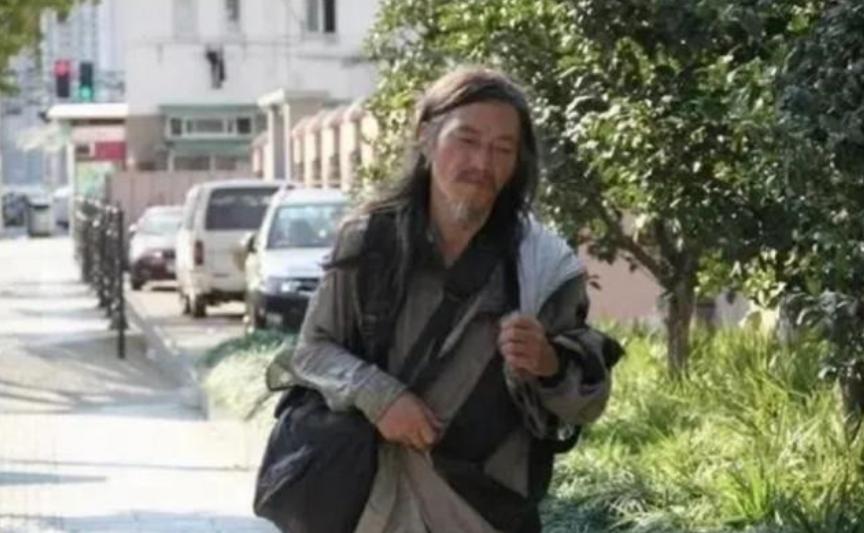 流浪12年的高材生,十年前的理科学霸现状