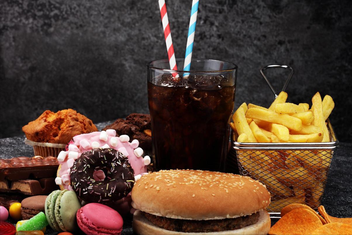 青少年身高体重对照表2023,1-18岁男孩身高表2023