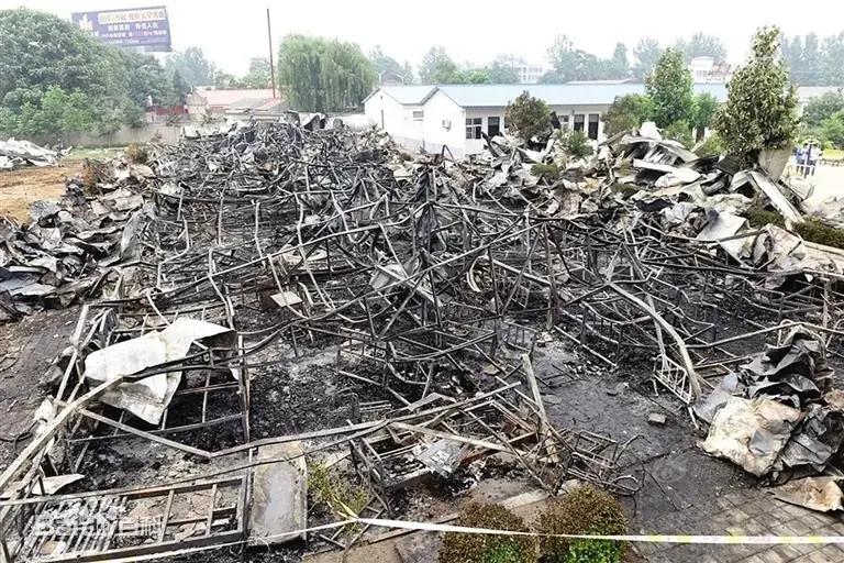 从燃烧到坍塌只要两分钟！这个“芯”腹大患不能用！