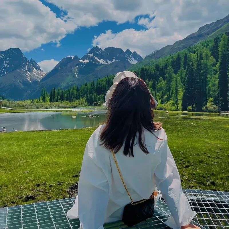 头像微信好看的,刺眼的微信头像完整版