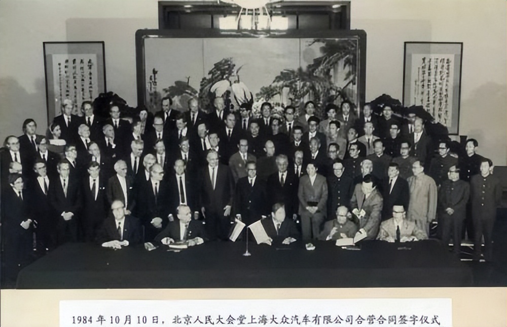 上汽大众桑塔纳哪年进入中国的,中国上汽大众桑塔纳发展史