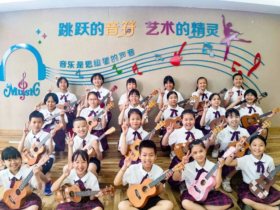 石碣四海学校和东盈学校哪个好,石碣四海学校2023年学费多少钱