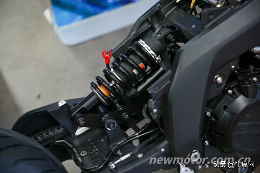 杰迪k750摩托车仿赛试驾,国内最大仿赛车型杰迪visionk750