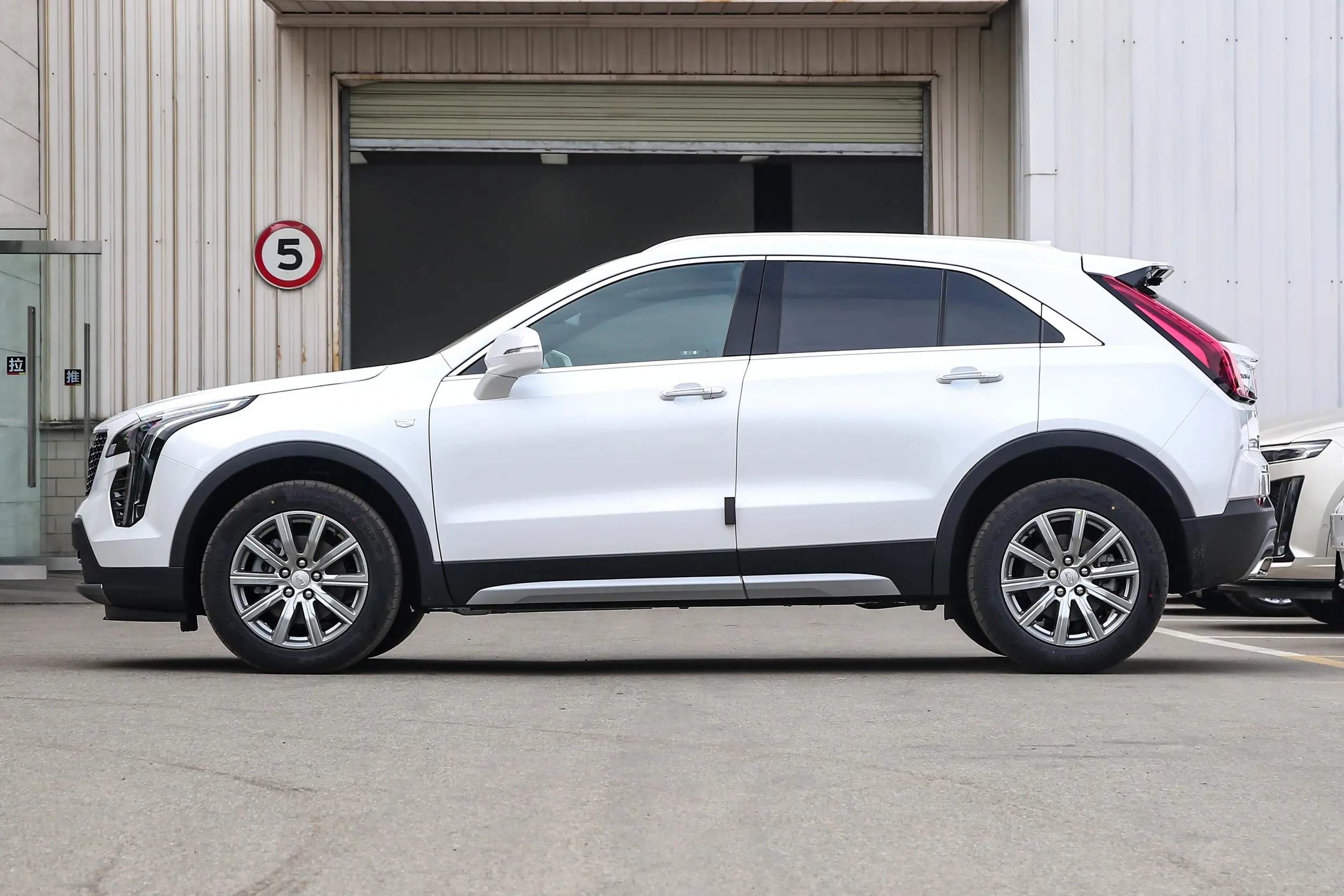 手握10万想买suv这4款性价比最高,18万买性价比超高的豪华中型suv