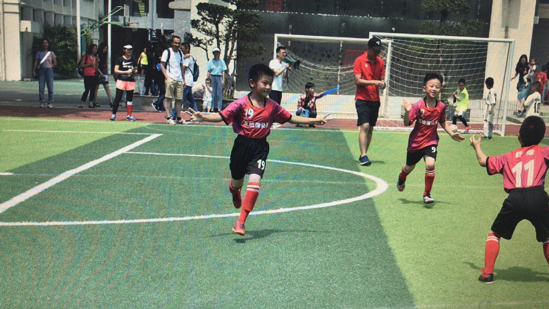 中国足球应该搞好业余联赛,中国可以自己组建足球队吗