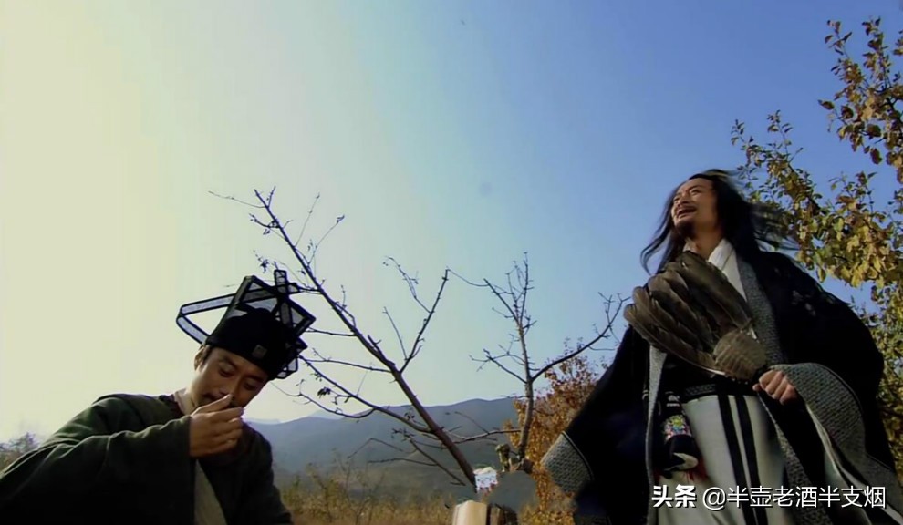 卢俊义能打过李逵么,卢俊义与吴用在梁山谁的地位更高