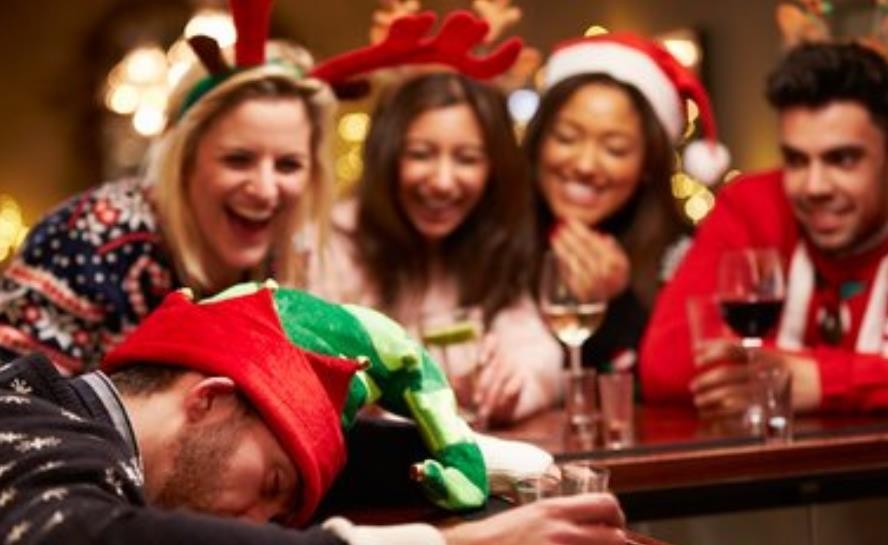 湖南喝酒不醉的女人刘静,湖南女子喝酒像喝水一样千杯不醉