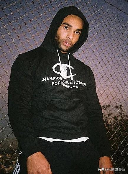 全球最帅100张面孔肖战,全球最帅十大面孔肖战