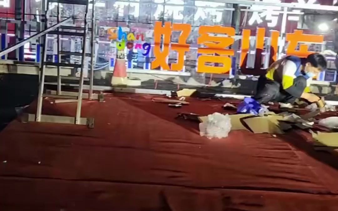 淄博“杀”疯了，挣到口袋里的钱，竟然主动“吐”了出来