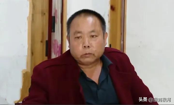 富豪娶四婚大妈，女儿无意发现继母秘密，怒骂：这是人做的事吗