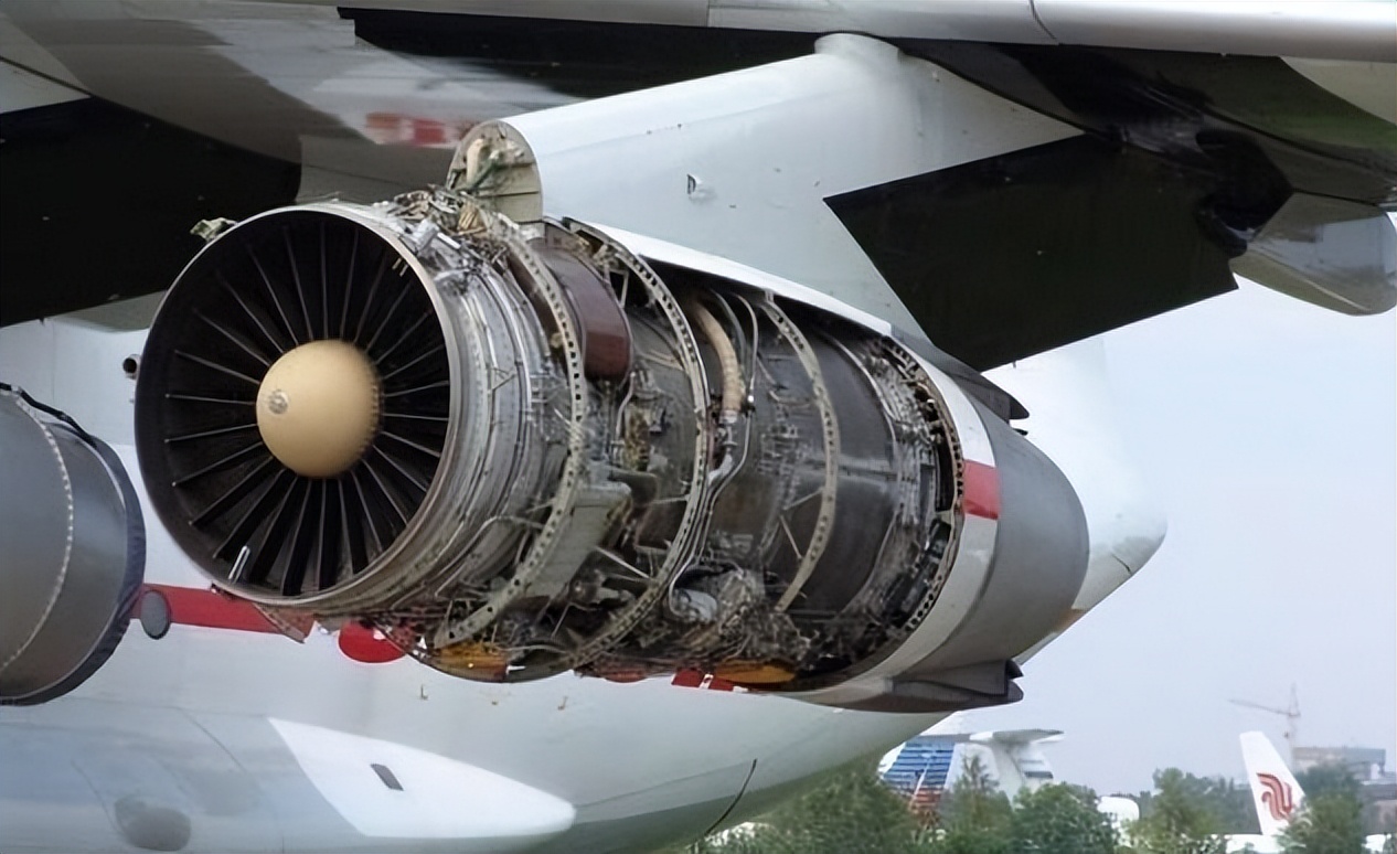 俄罗斯卖飞机套路中国,我方慧眼识破,网友齐呼:我们不是印度!