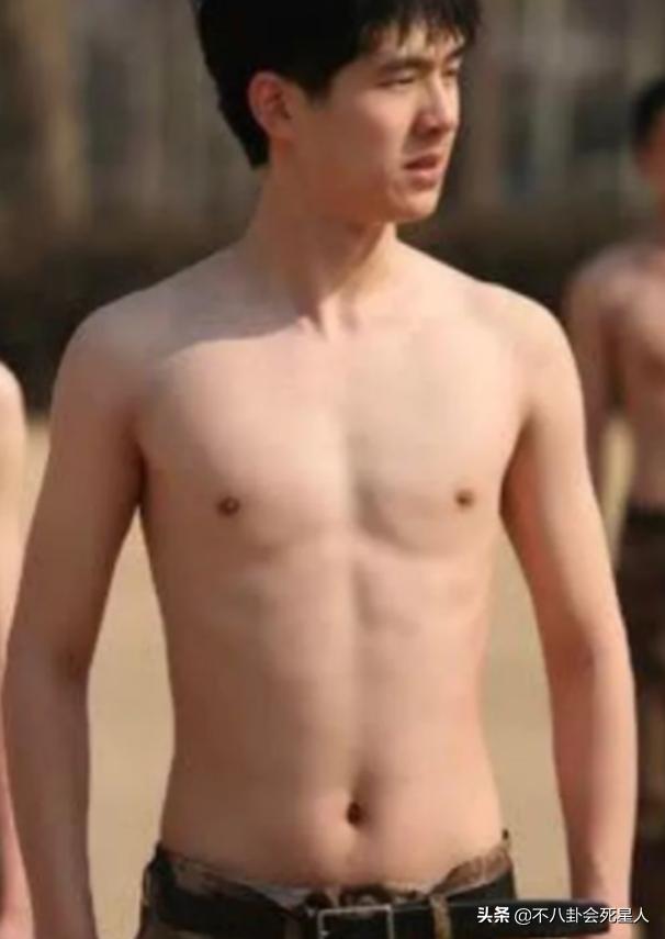 男明星素颜差距有多大张艺兴,张艺兴颜值前后对比