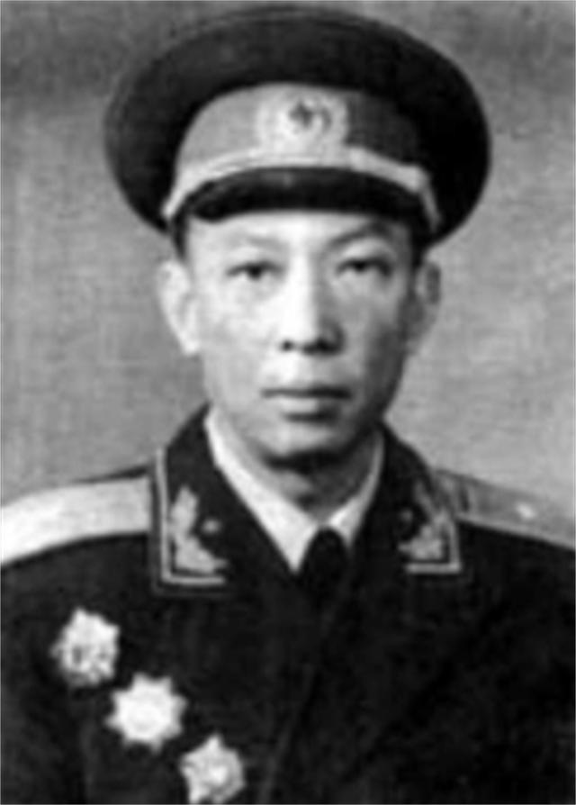 1937年周恩来在延安附近遇刺，警卫全部牺牲，到底是谁如此大胆？