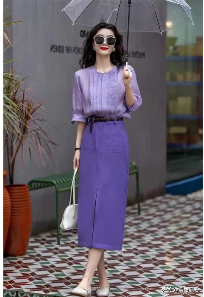 适合中年女性的大气颜色有哪些,中年人女性紫色衣服搭配