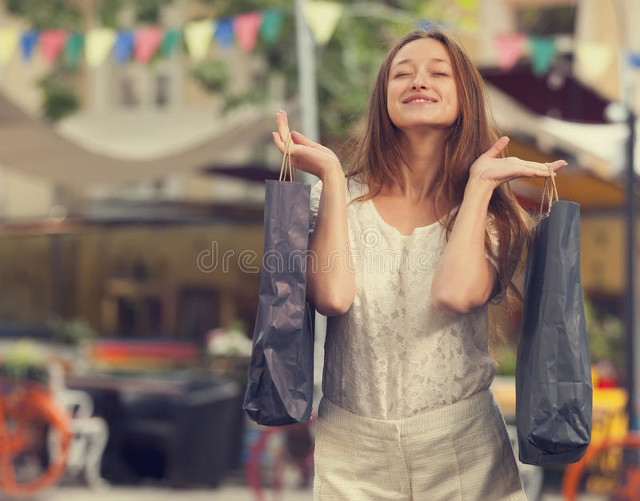 网上的衣服和实体店的质量一样吗,网上买的衣服和实体店有什么区别