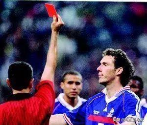 历届世界杯红牌图片,世界杯十大红牌视频