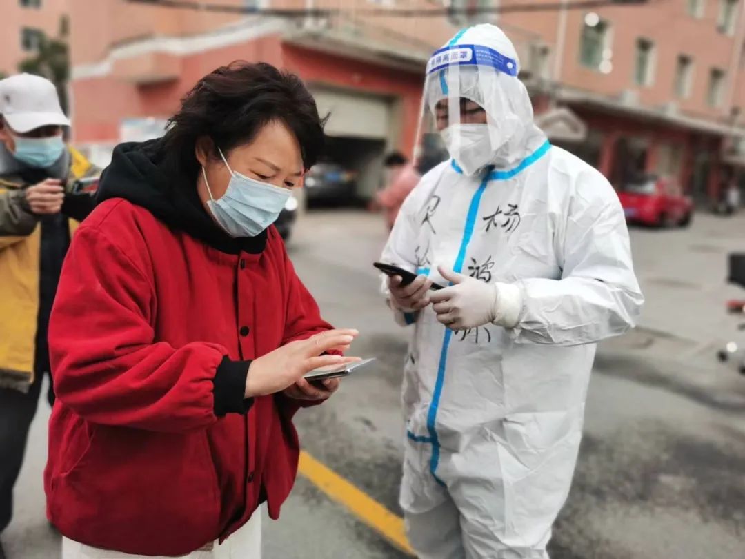 爱包头·作贡献｜疫情中的逆行者，致敬包钢实验二小全体志愿者