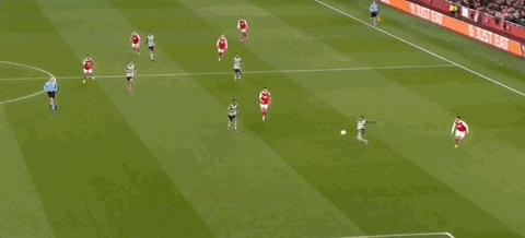 英超阿森纳1-2遭埃弗顿补时绝杀,足球史上大逆转阿森纳