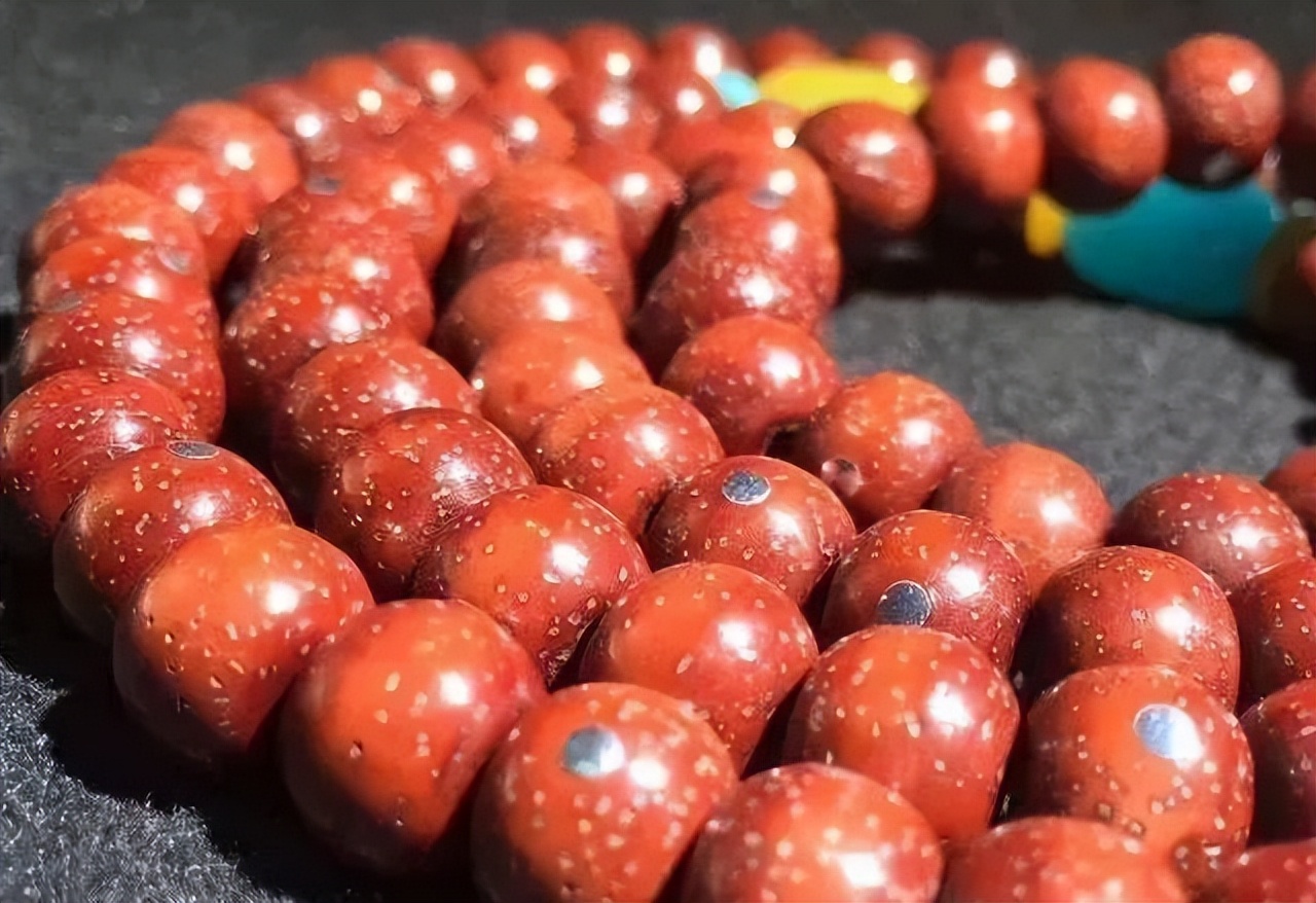 鸡油黄星月菩提盘到最后什么颜色,鸡油黄星月菩提盘出来的效果图