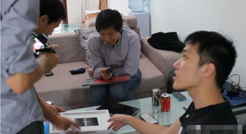 董明珠为啥和王自如戴同款手表,董明珠与王自如恋爱事件