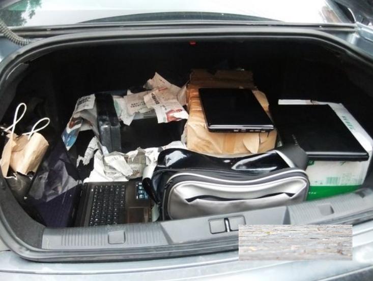 汽车后备箱四不放有什么讲究,汽车后备箱不放四类物品