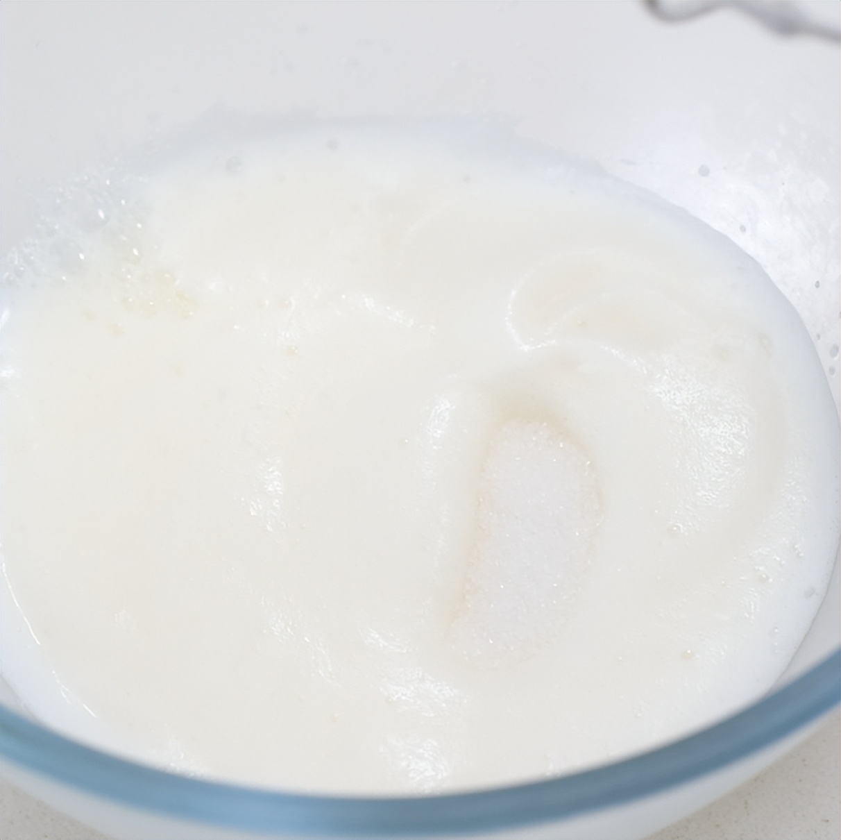 记住这个重点,蛋糕糊做好摆上半小时,依然蓬松暄软不消泡