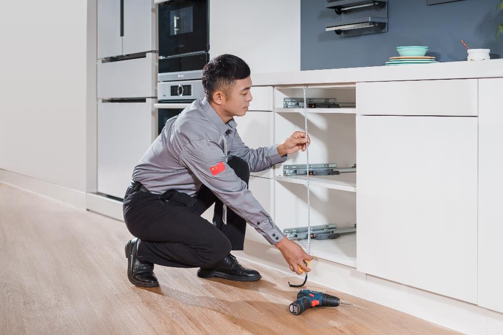 至臻洗护焕洁新生博西家电原厂清洗保养服务精细化服务消费者