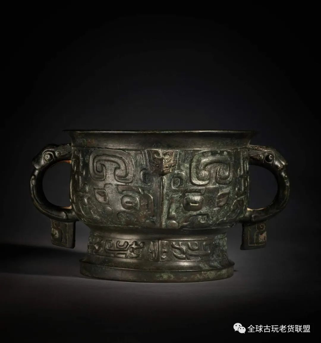 一言九鼎大名鼎鼎的意思,一言九鼎大名鼎鼎是什么意思