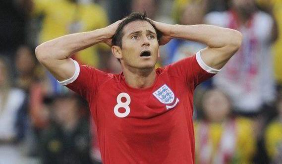 足球五大联赛暴力事件分析,足球禁区过人被断