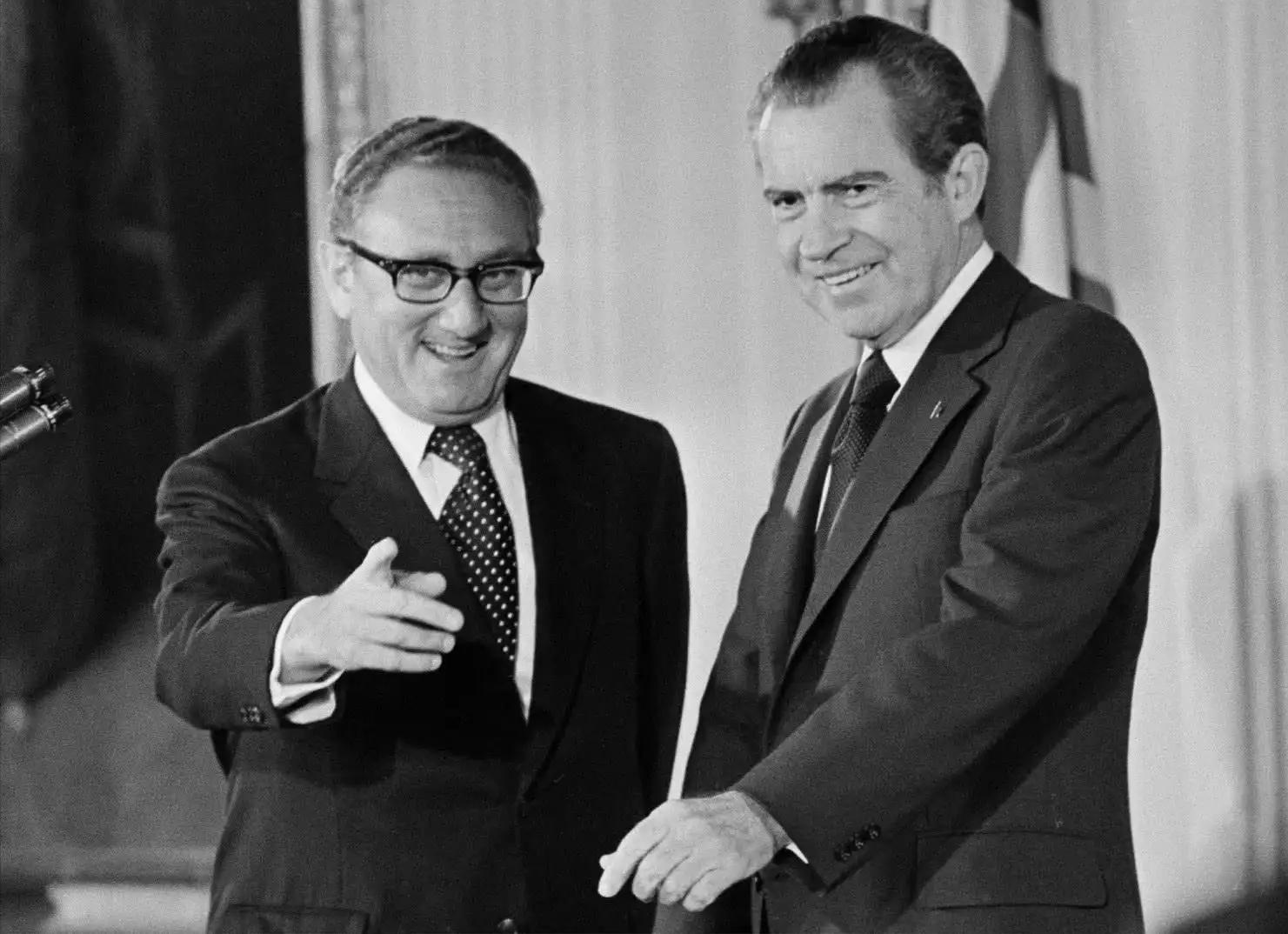 1972年尼克松访华的幕后交锋，读完后，不得不佩服毛主席的伟大