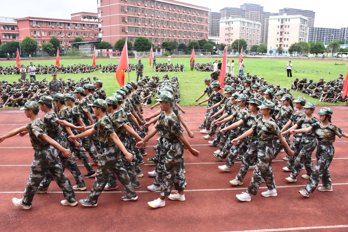 桂林各校军训精彩回顾,广西军训队列操
