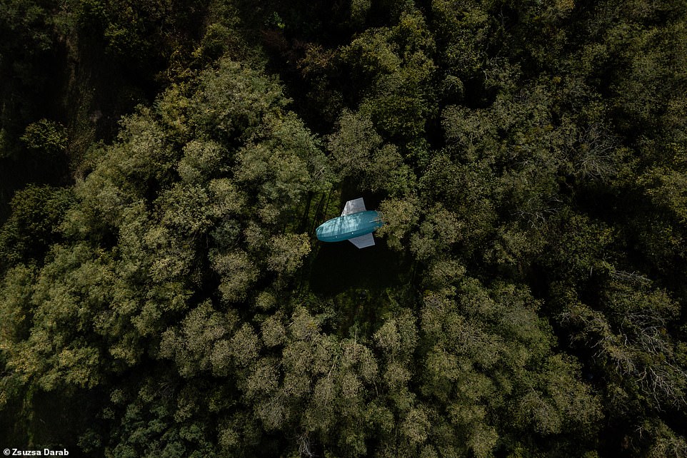 一个小女孩建造自己的房间,13岁少女自己设计制造飞机