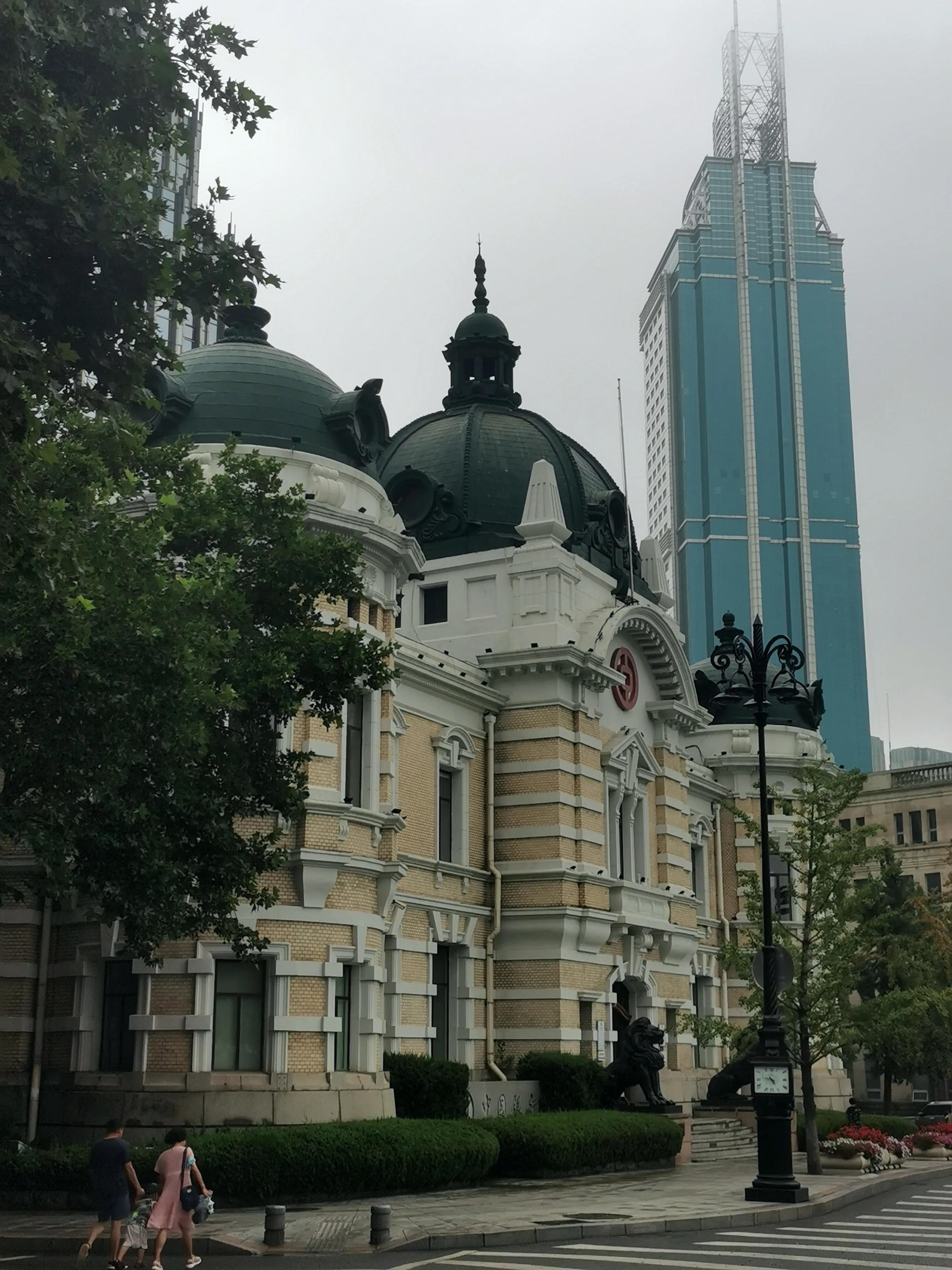 中山广场大连老视频,大连中山广场百年沧桑