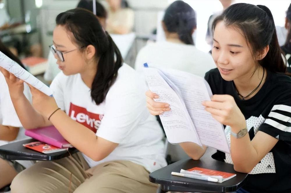 公务员待遇最好岗位财政局,省考公务员哪个岗位比较清闲