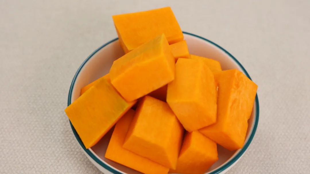 对眼睛恢复正常视力十种食物,哪些食物可以促进小孩视力发育