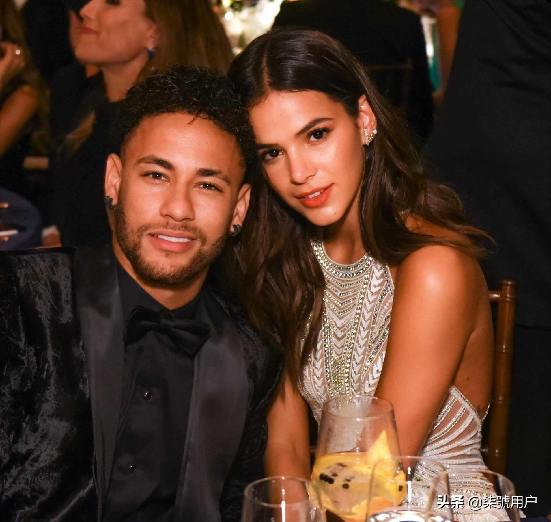 内马尔水平不逊梅西c罗,内马尔和梅西的关系如何了