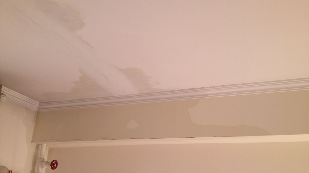 下雨屋顶漏水怎么检测,雨季房屋漏水怎么办视频解说