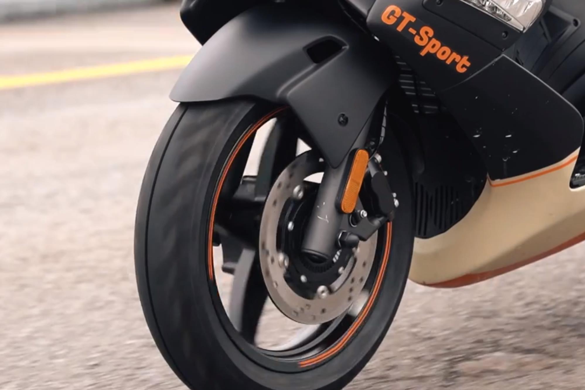 阿普利亚srmax250gt版即将上市,阿普利亚srmax250上市