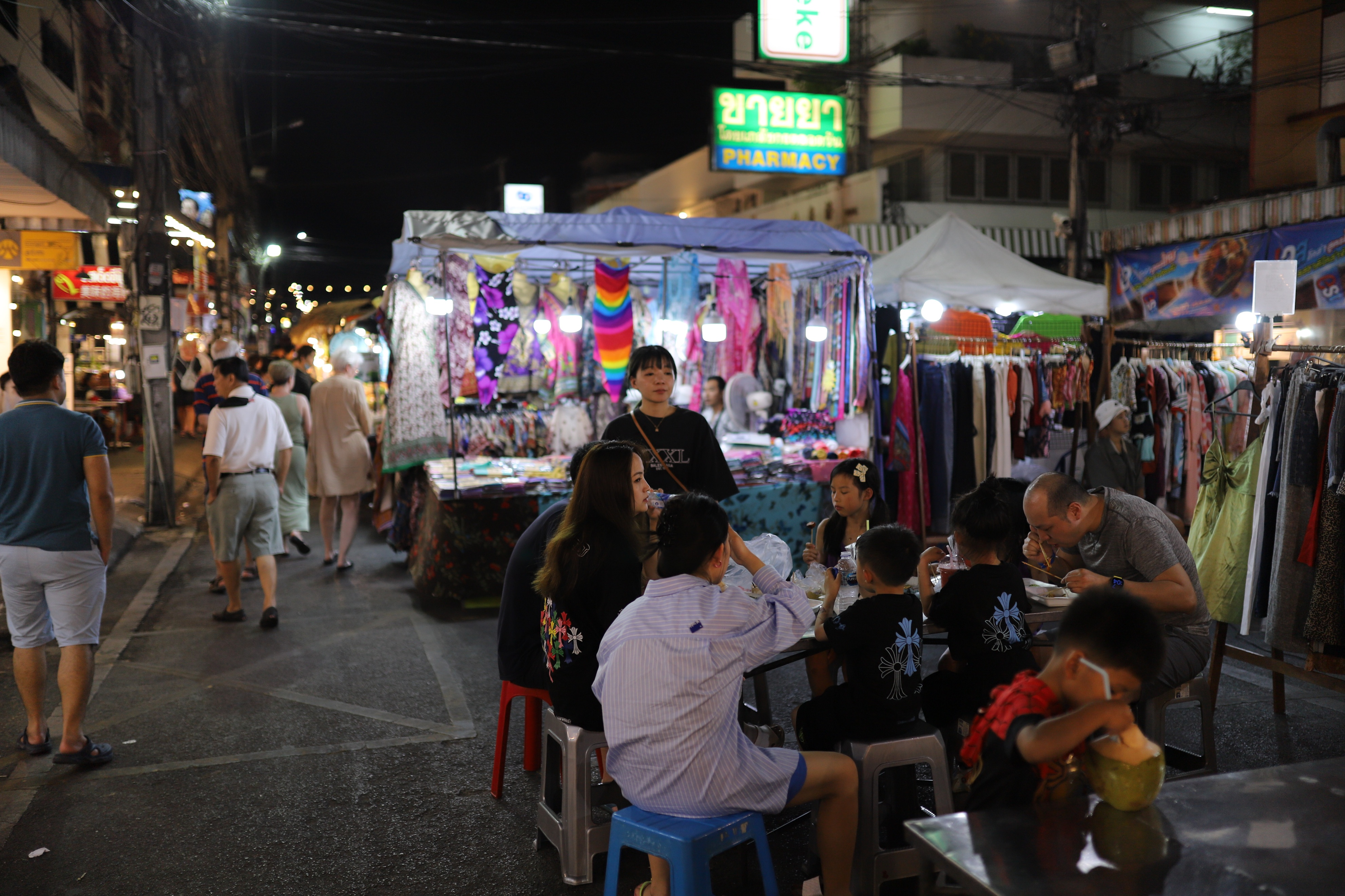 陈庭欣泰国华欣芭提雅3日游 (泰国华欣夜市攻略)