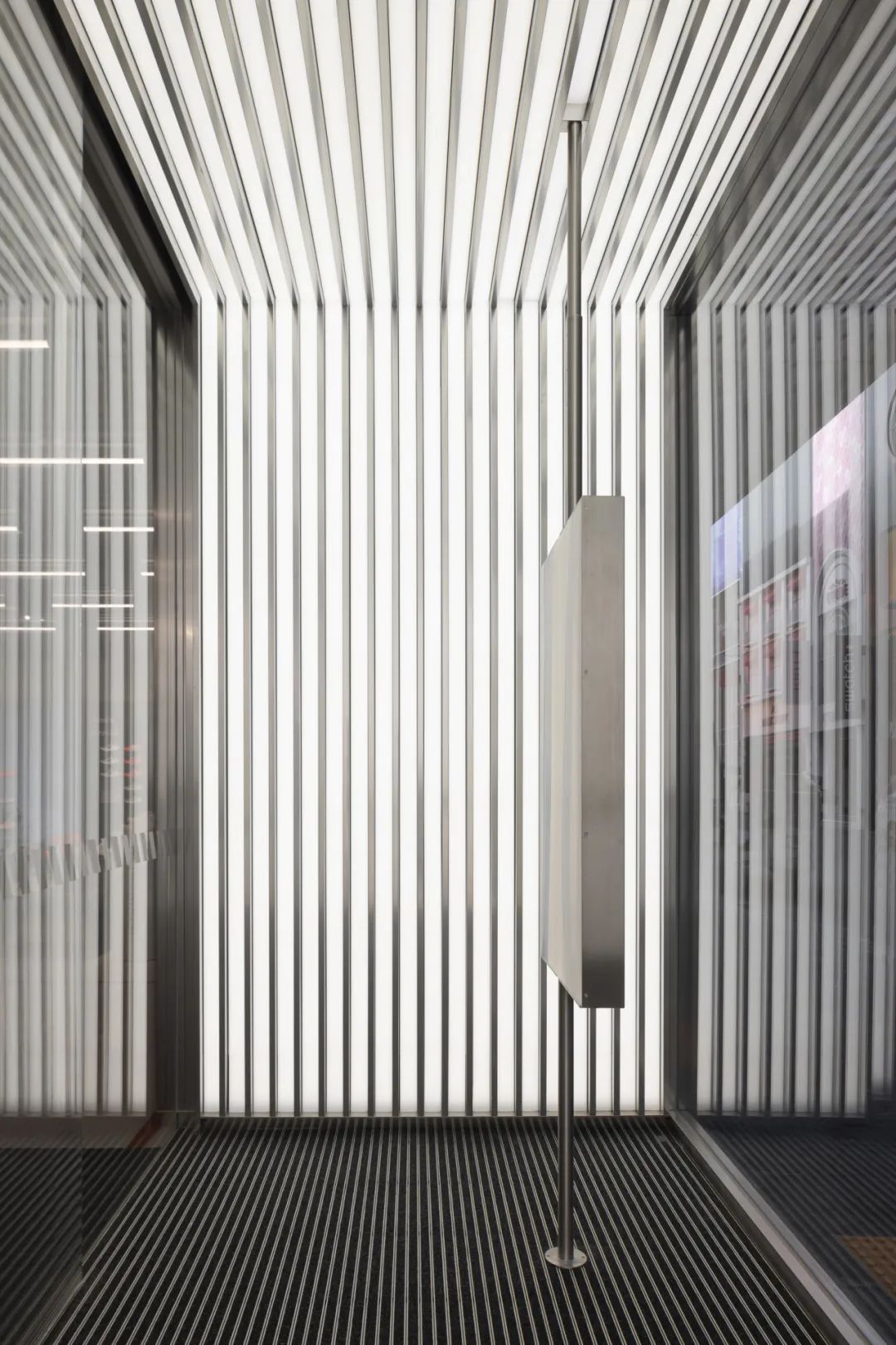 万社设计靠谱吗,首尔adidas旗舰店