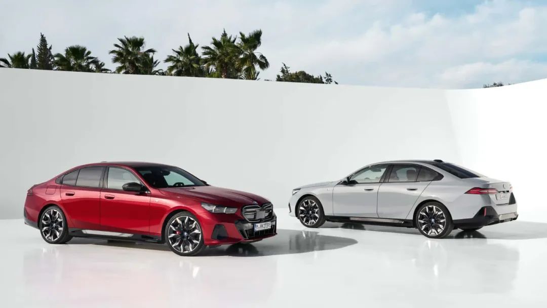 全新bmw5系8k显示屏,全新一代bmw5系g60依旧很能打