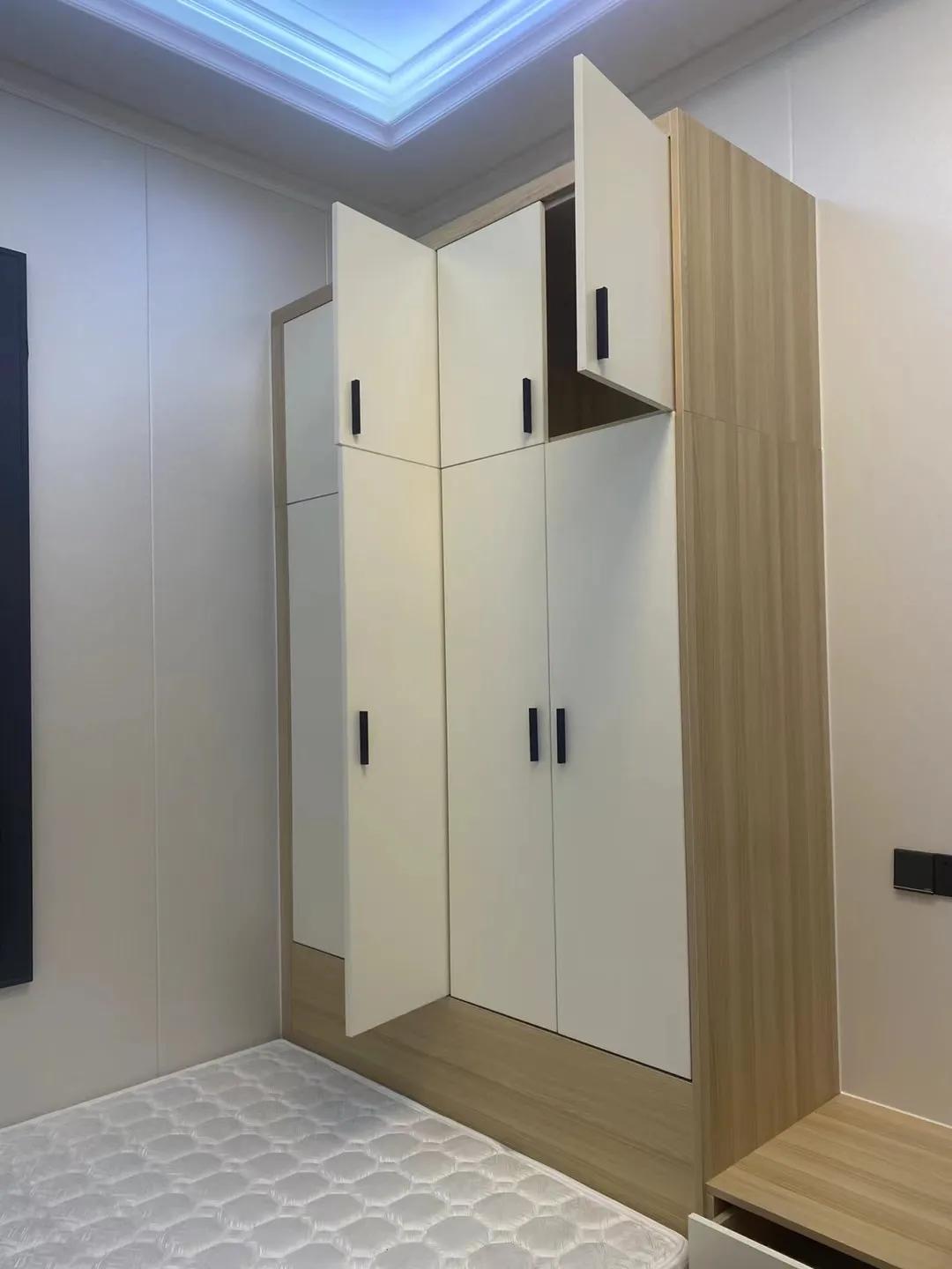 定制衣柜柜门什么材质的高档,衣柜的柜门用pet的优缺点