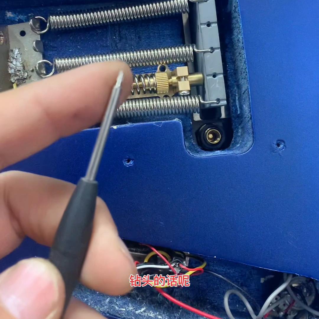 六点式电吉他弹簧调整,电吉他换震音弹簧