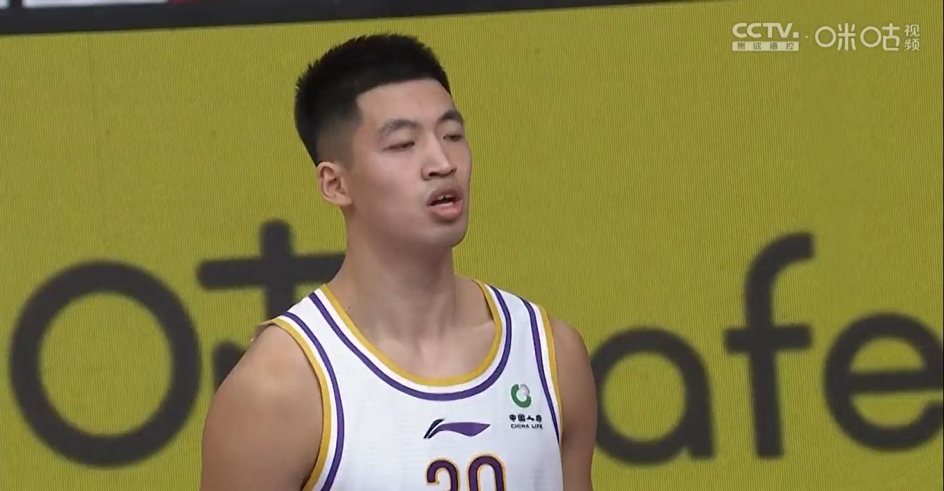 cba小将首秀砍下23分,cba新秀绝杀