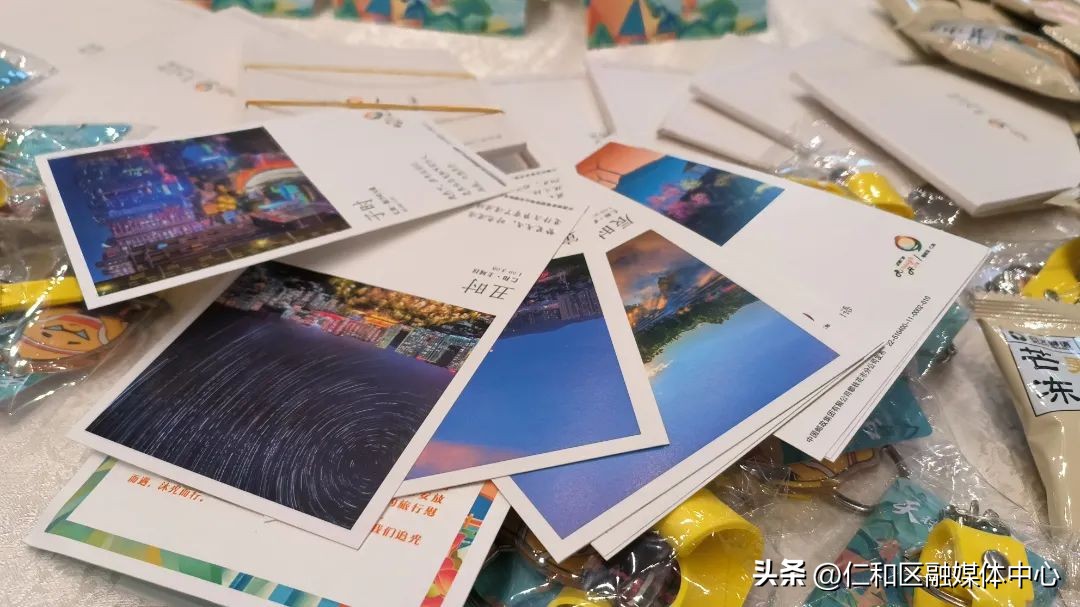 仁和主题列车抵达一起来看这场惊喜满满的欢迎仪式