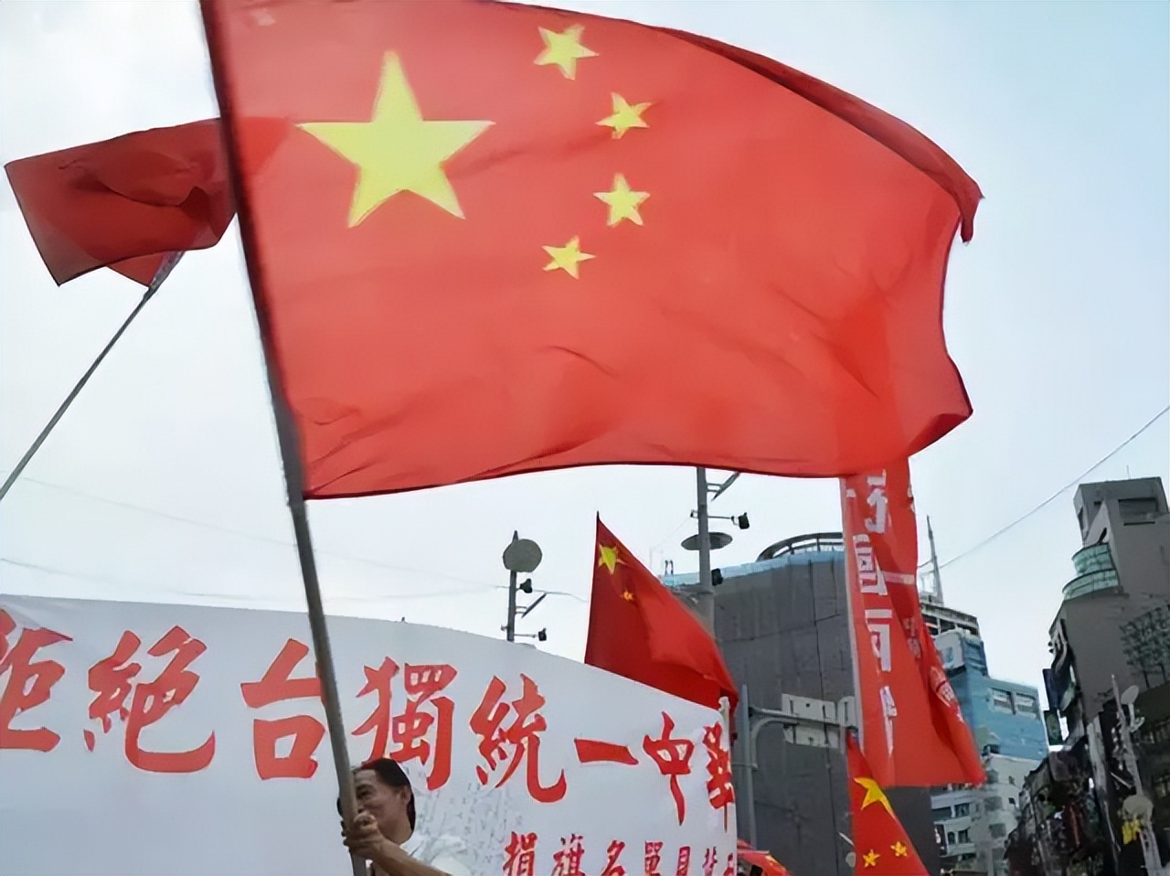 蔡英文下台大势已去？台岛“战神”出手了，或将改变台岛大选局势