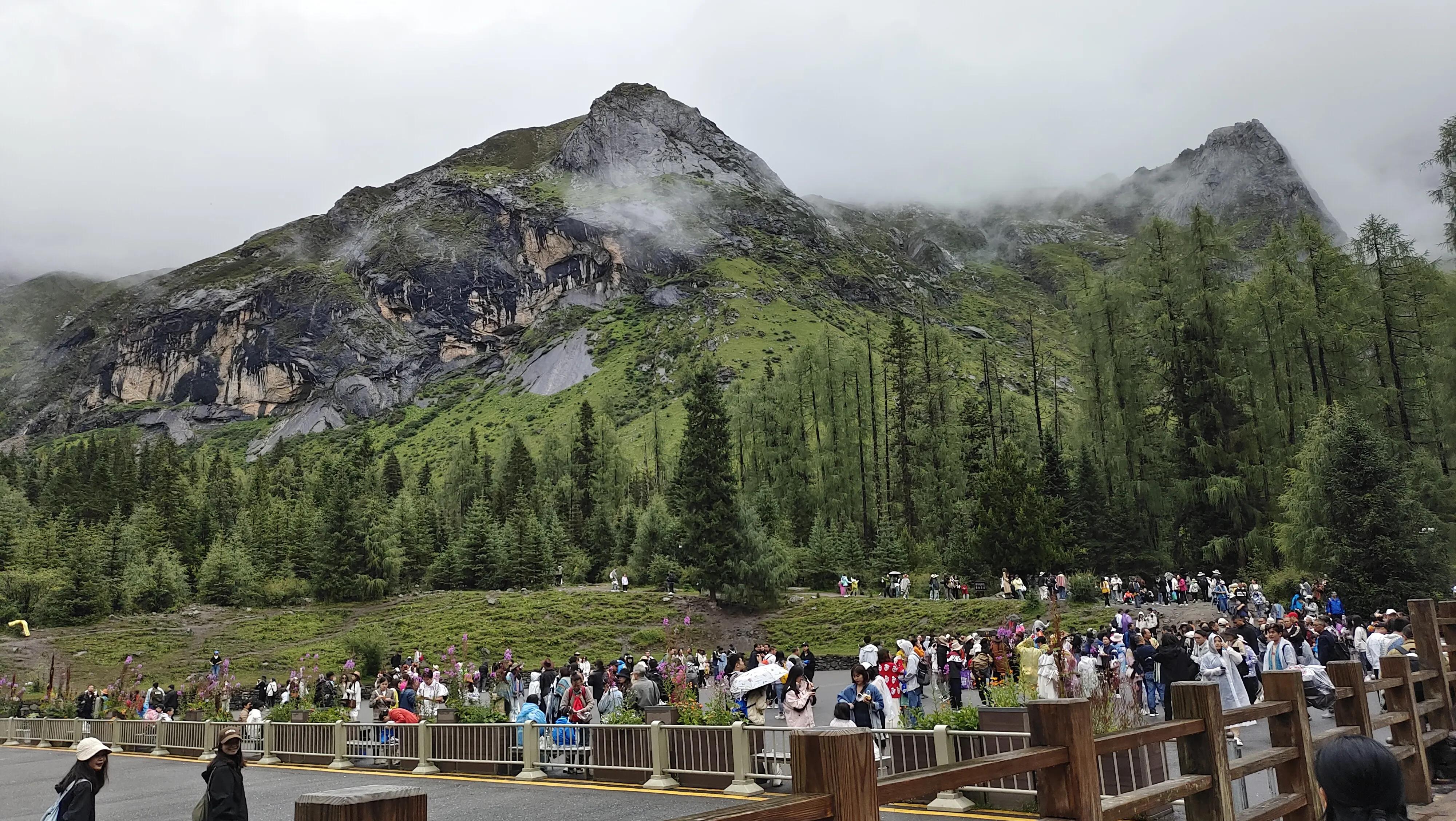 避暑四姑娘山带娃旅游推荐,避暑胜地四面山