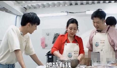 蔡依林戴奢侈品珠宝,蔡依林戴珠宝