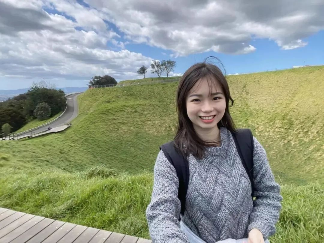 95后特特在新西兰：进厂切白菜，月入2万，感染新冠领千元补贴